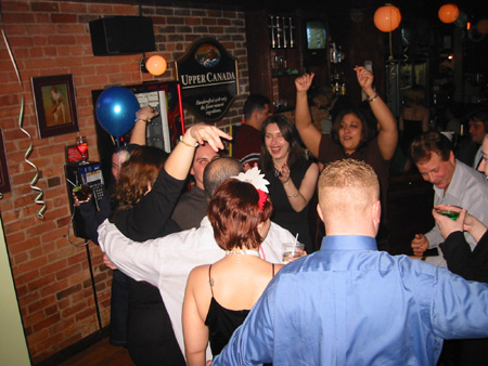 103-0383_IMG